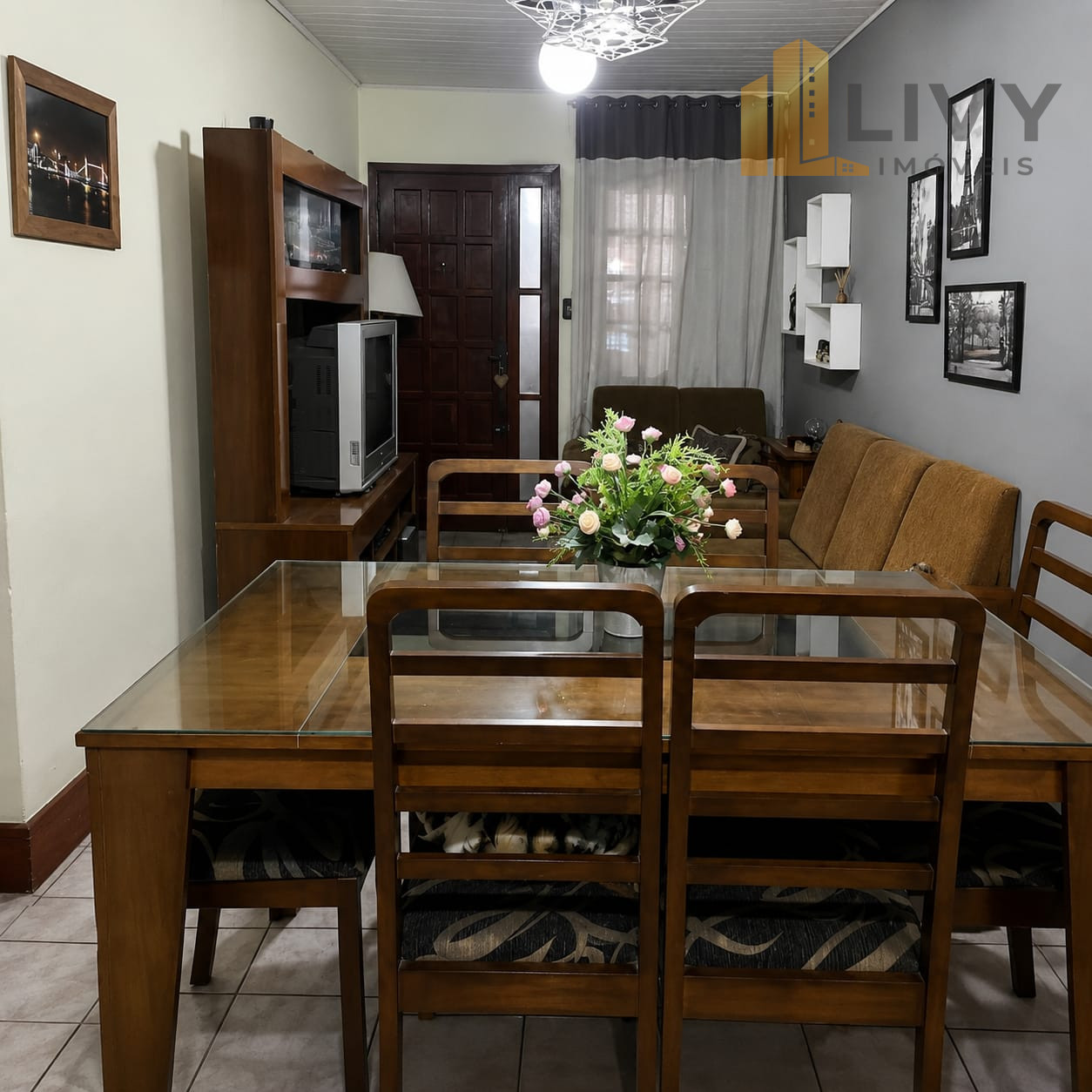 7092f8fc-d596-4fea-908f-b5a6eae3dcf2